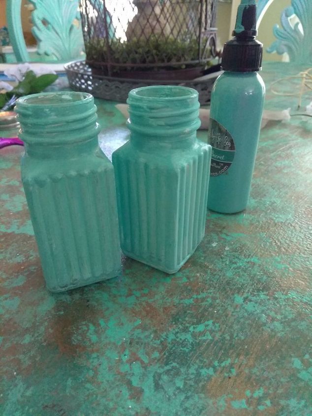 salt and pepper shakers vases