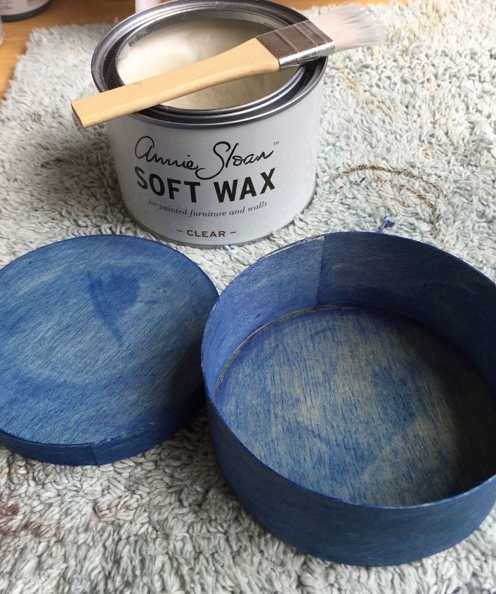 blue bayou button box, Dye Wax