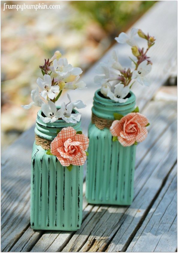 15 ingeniosas ideas de reutilizacin que aadirn algo de creatividad a tu hogar, Jarrones de flores a partir de saleros y pimenteros