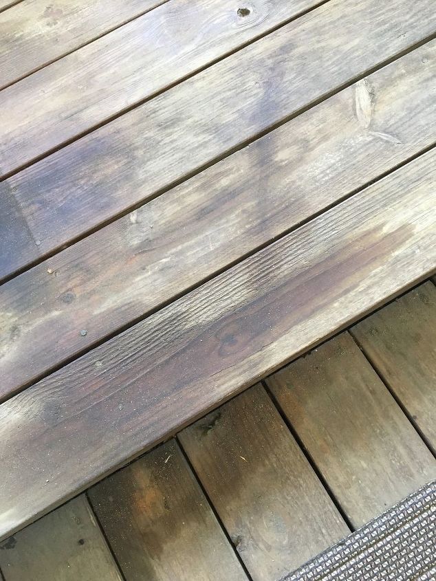 q how to remove chainsaw oil from wooden floor