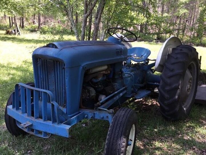q year and model of tractor
