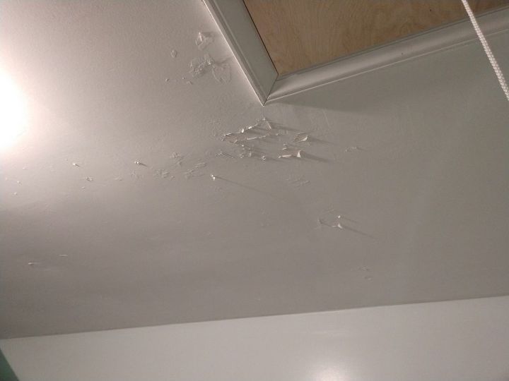 q how to stop a newly painted ceiling from pealing