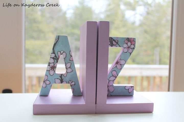 how to make personalized bookends easy and budget friendly