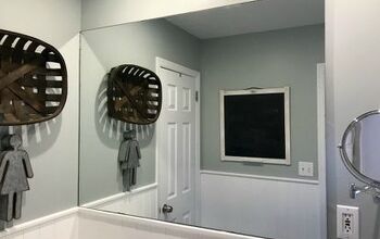 Espejo de baño enmarcado