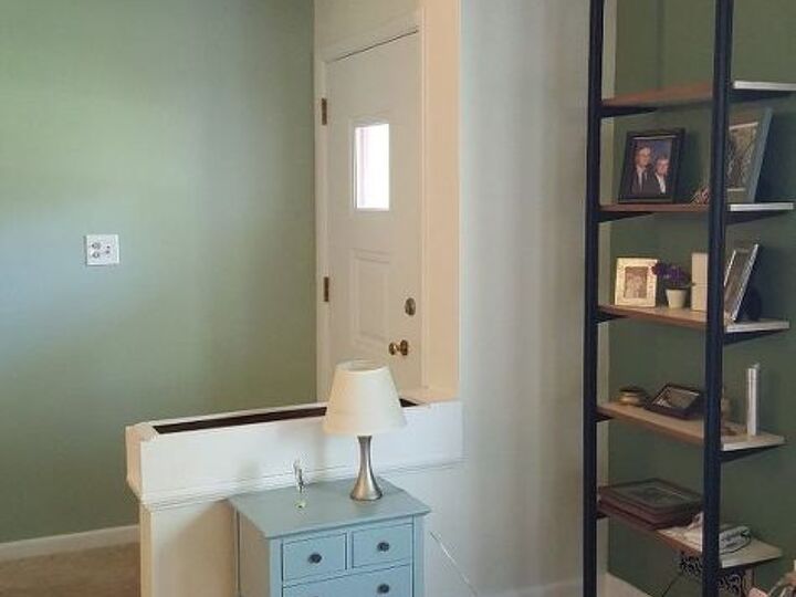 q ino advice for an empty box near front door