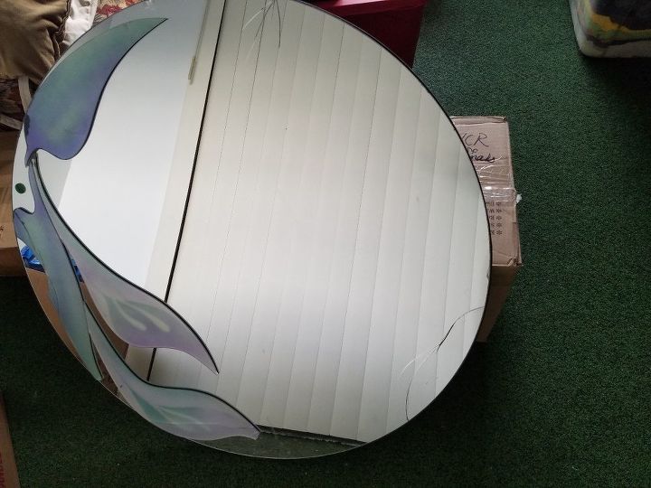 q ideas for cracked old round mirror that was dropped