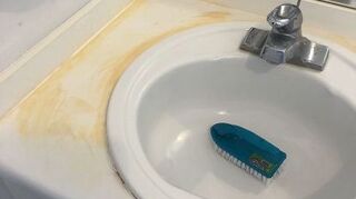 Removing Yellow Stains From A White Countertop Hometalk