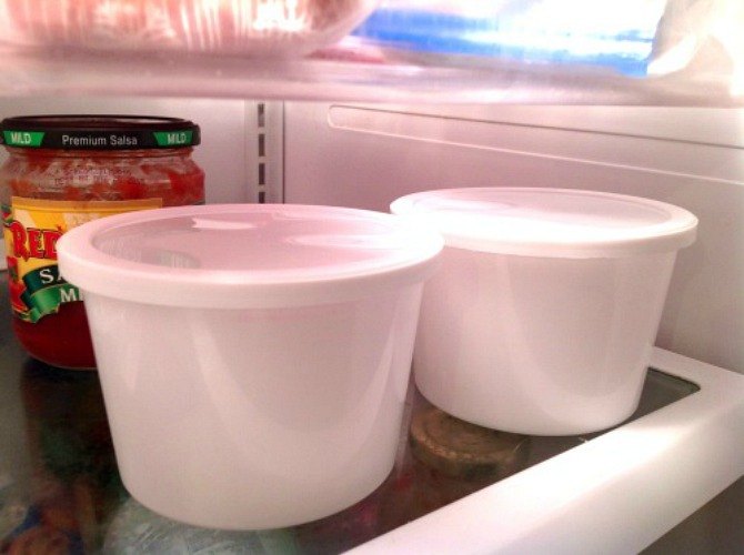 the 25 most brilliant uses people came up with for plastic containers, Clean off the container labels use it again