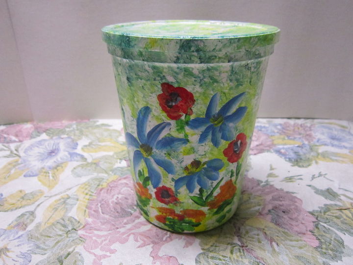 the 25 most brilliant uses people came up with for plastic containers, Give a yogurt container a beautiful makeover