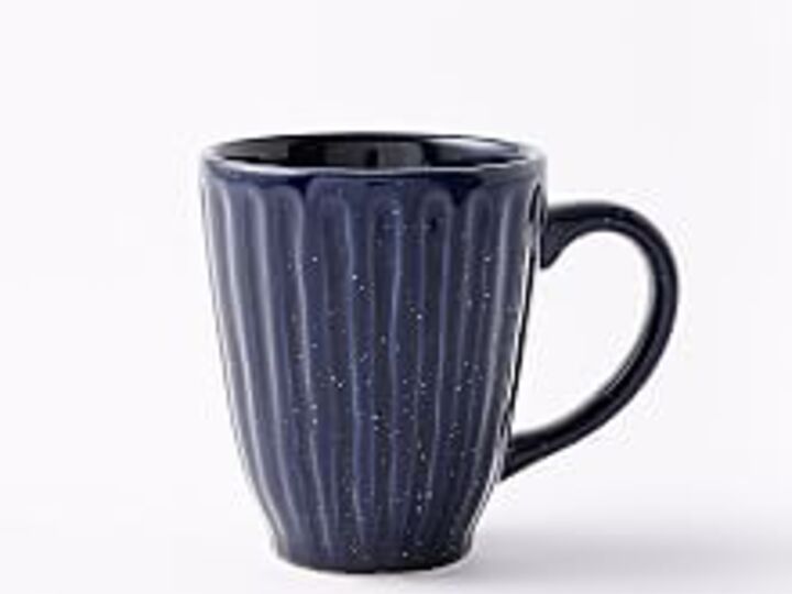 q how to paint glass mugs