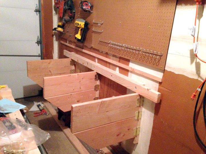 making a heavy duty folding garage workbench
