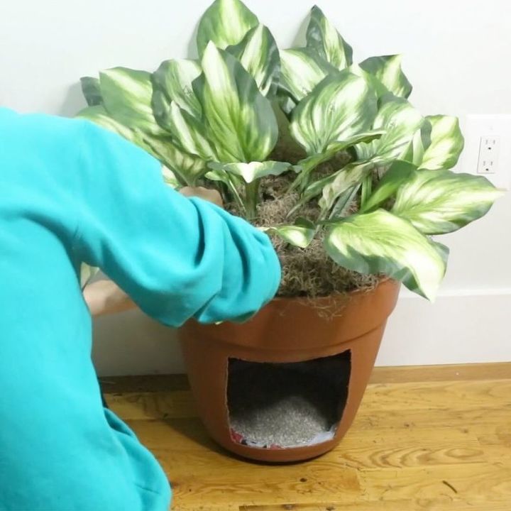 How To Hide Your Cat S Ugly Litter Box Diy Hometalk