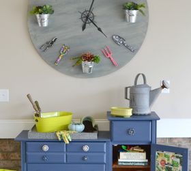 15 totally doable makeover ideas you can finish in one day, Repurpose a 5 tabletop into wall decor