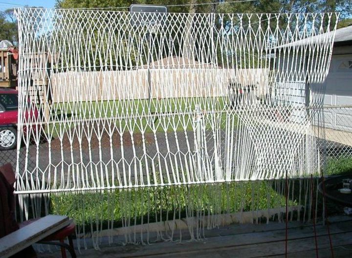 s how to get backyard privacy without a fence, Knot together a macrame wall