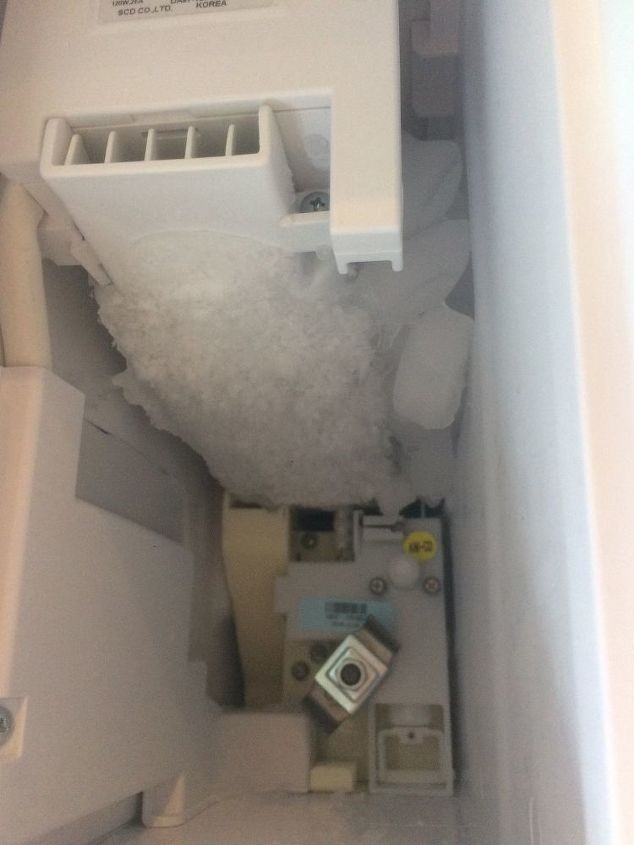 samsung refrigerator ice maker freezes up and will not operate