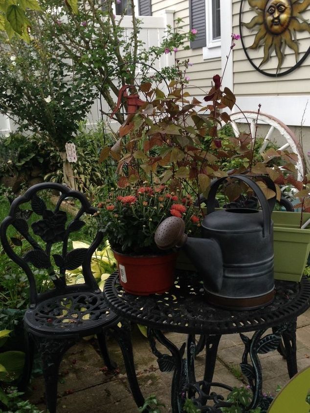 whats best for painting or staining an old wagon wheel outside