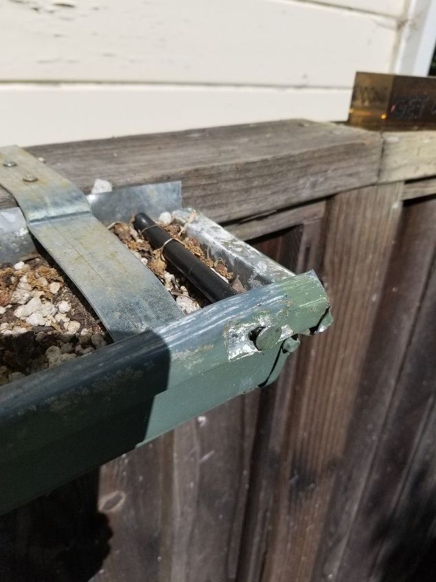 Mini Succulent Garden In A Repurposed Gutter Hometalk