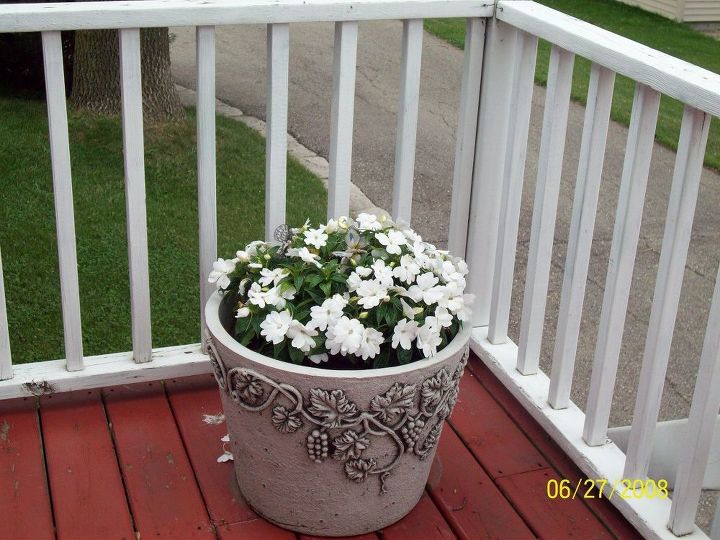 q can anyone one help me with a privacy wall or fence for deck