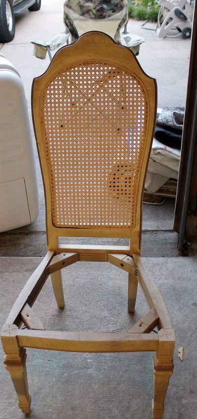 como substituir bastes quebrados em uma cadeira