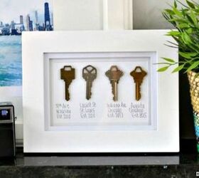 s 11 genius things people do with their old keys, They frame it into memoir art