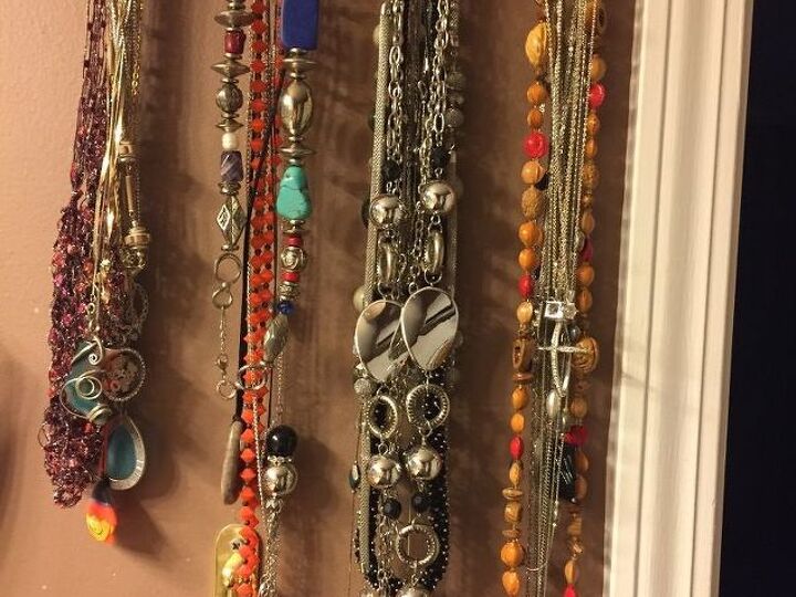 q how to make the hang jewerly so it doesn t get tangled