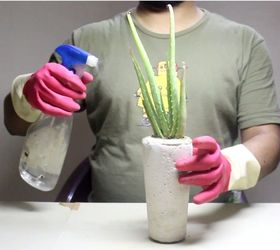 diy soda can concrete planter easy build anyone can make, Adding Water