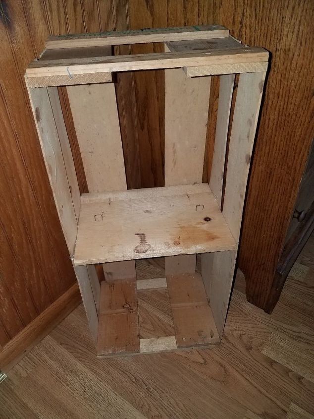 q old strawberry crate