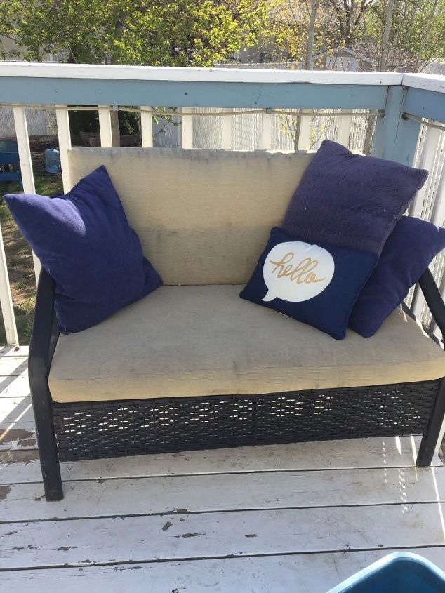 q how to change colour on outdoor deck cushions