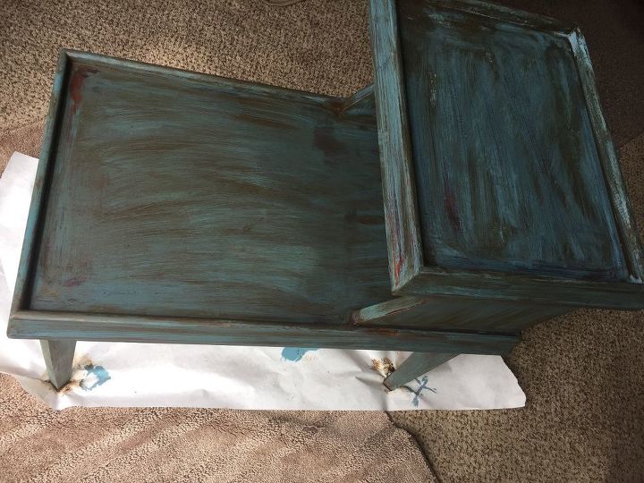 free side table turned into treasure with 2 chalk paint