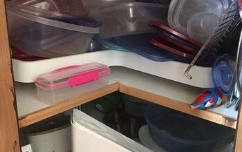 El portaarchivos de escritorio de IKEA sirve para organizar el tupperware en el armario