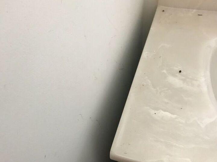 q small space in bathroom