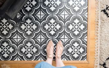 How to Paint Tile Floors With a Stencil