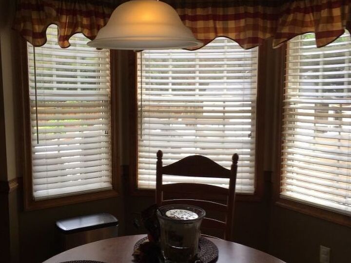 q bay window kitchen curtain that looks great in my kitchen
