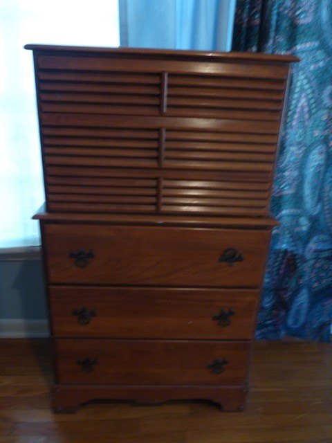 Any Suggestions On Redoing This Dresser Hometalk