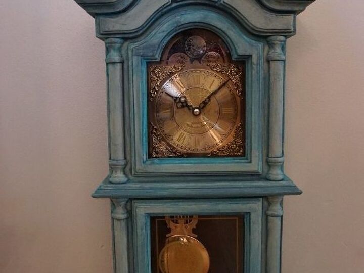 q how to antique the shiny gold finish on a clock