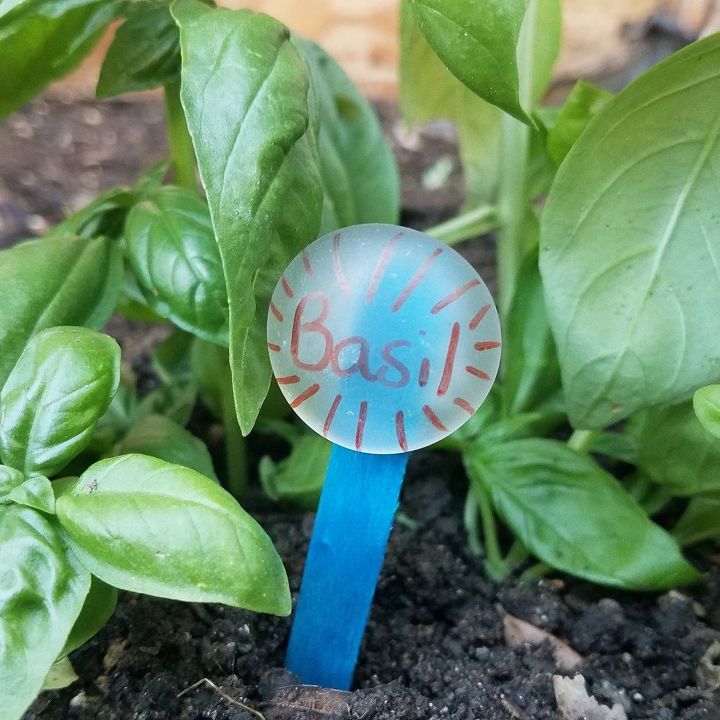 easy colorful plant markers