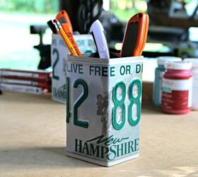 s 15 ways to recycle and create more storage at the same time, Bend a license plate into a pencil holder