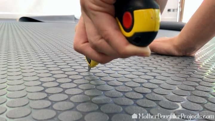 how to install vinyl garage flooring