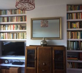 Organizing Books and TV With Built-In Alcove Shelving