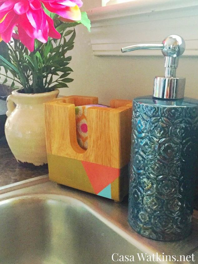 15 ideas de bricolaje para la cocina que te sern tiles, Soporte para esponjas de cocina a partir de una rebanadora de pan reciclada