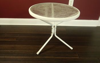 Mesa de pátio de vidro colorido por menos de US$ 25