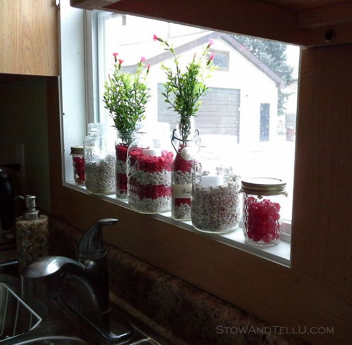 s everything red for canada day, Fish Tank Gravel Jars