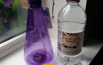  Spray de limpeza de janelas caseiro de 3 ingredientes