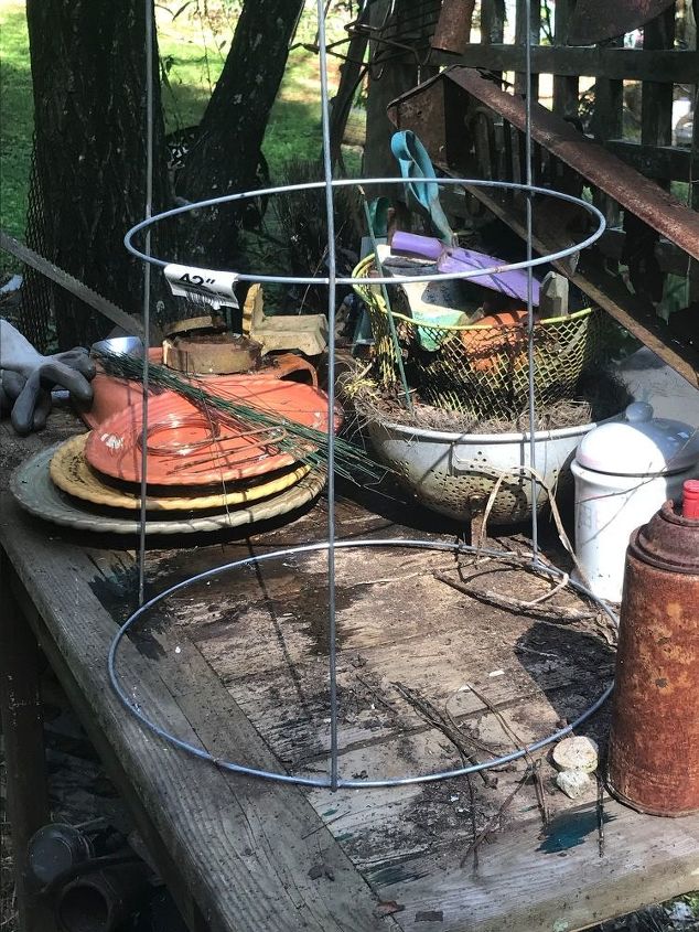 yard art from my heart, Upside down tomato cage