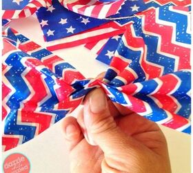 red white and blue paper treat bag garland, Gather goodie bags into bow shape