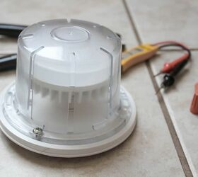 Cómo instalar lámparas LED para reemplazar las viejas luces de servicio