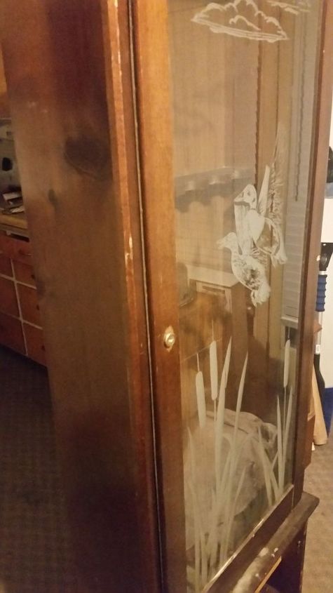 q can i use vinegar to clean a wooden cabinet that was in a house fire