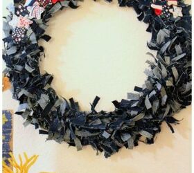 an easy patriotic wreath from an old pair of jeans