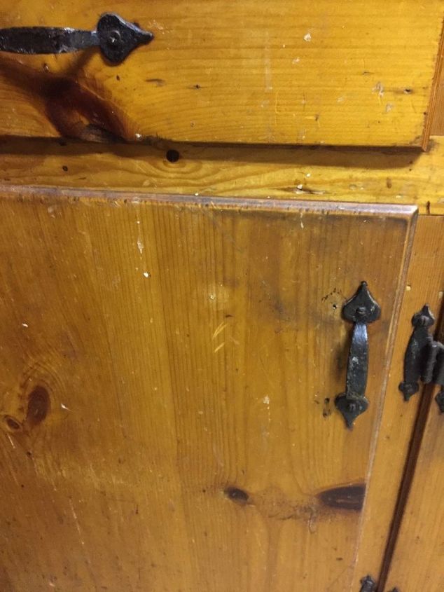 q suggestions for cleaning 60 yr old varnished shellacked kit cabinets
