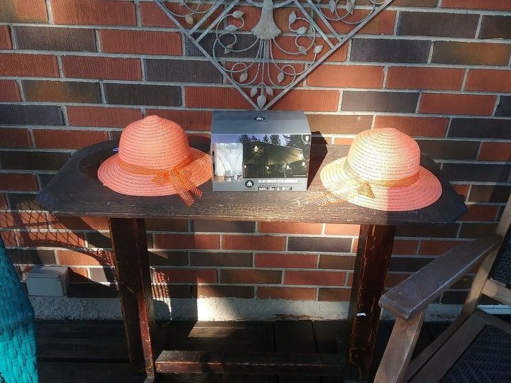 solar light bonnets